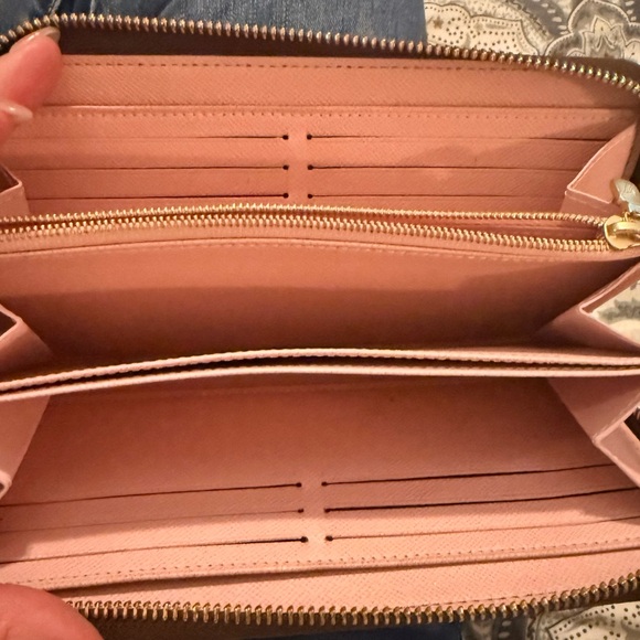 Louis Vuitton Zippy Wallet (Box, dust bag and original tags included) - Picture 10 of 16